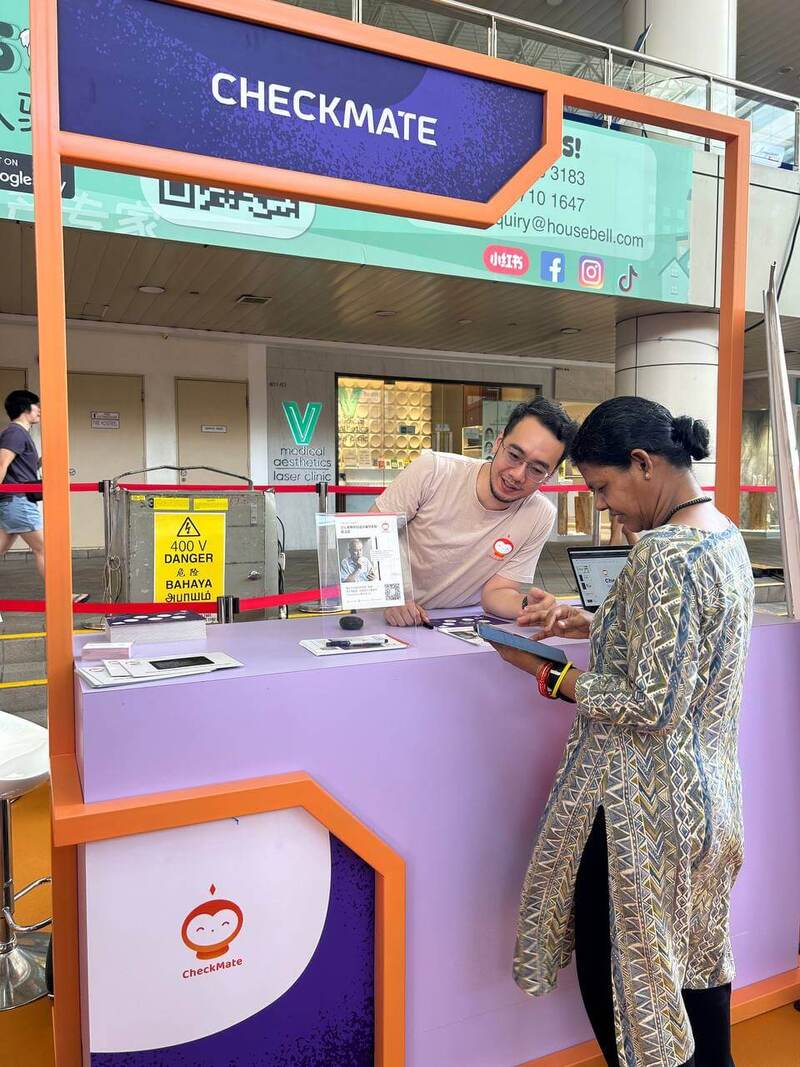 Exhibition booth demonstration